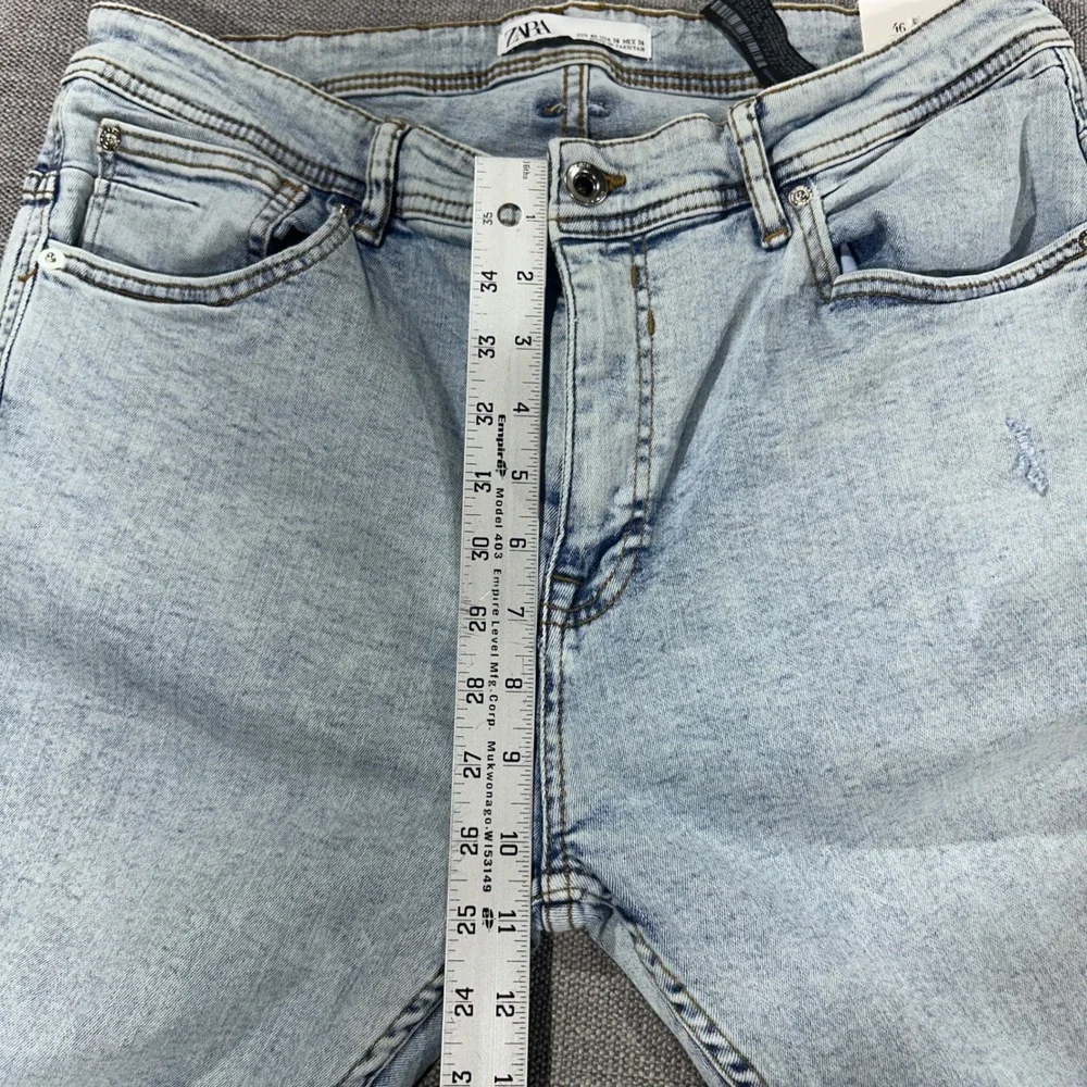 Zara Skinny Cropped Jeans Mens 32 Light Wash Blue NEW Distressed Ripped Tapered